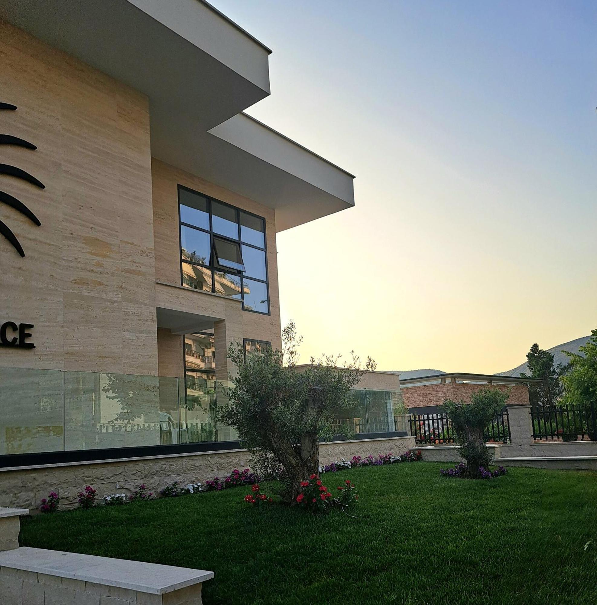 Mamani Apartments Saranda Buitenkant foto